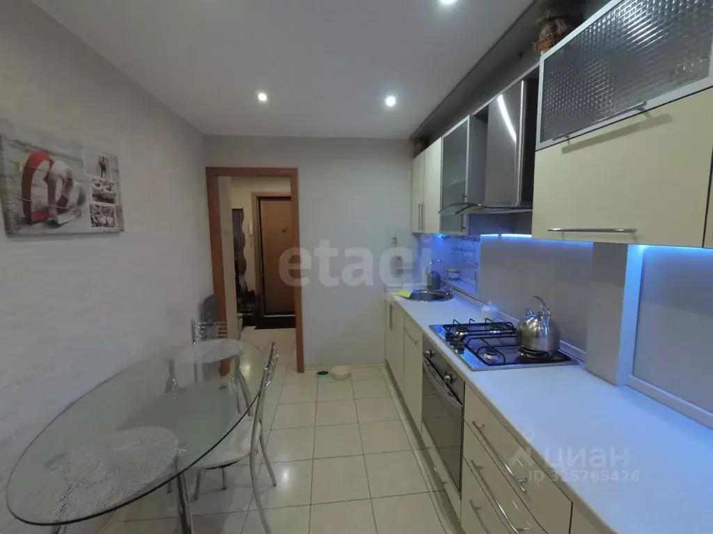 3-к кв. Коми, Сыктывкар ул. Юхнина, 8 (60.8 м) - Фото 0