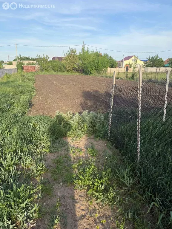 Участок в село Русская Борковка, Октябрьская улица (10.7 м) - Фото 2