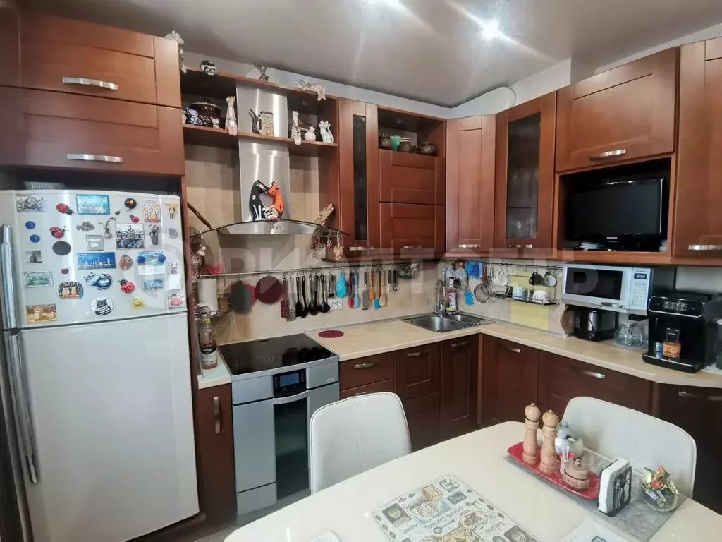 2-к кв. Мурманская область, Мурманск ул. Георгия Седова, 24 (57.2 м) - Фото 1