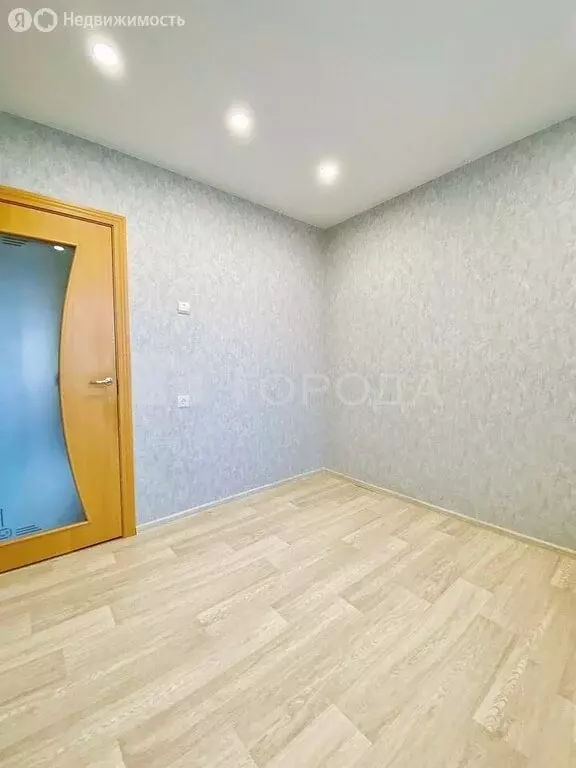 3-комнатная квартира: Барнаул, улица Антона Петрова, 239 (62 м) - Фото 2