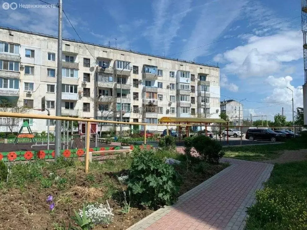 4-комнатная квартира: Феодосия, улица Дружбы, 42А (95 м) - Фото 0