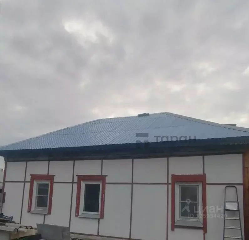 Дом в Челябинская область, Челябинск Паровозная ул., 48 (54 м) - Фото 1