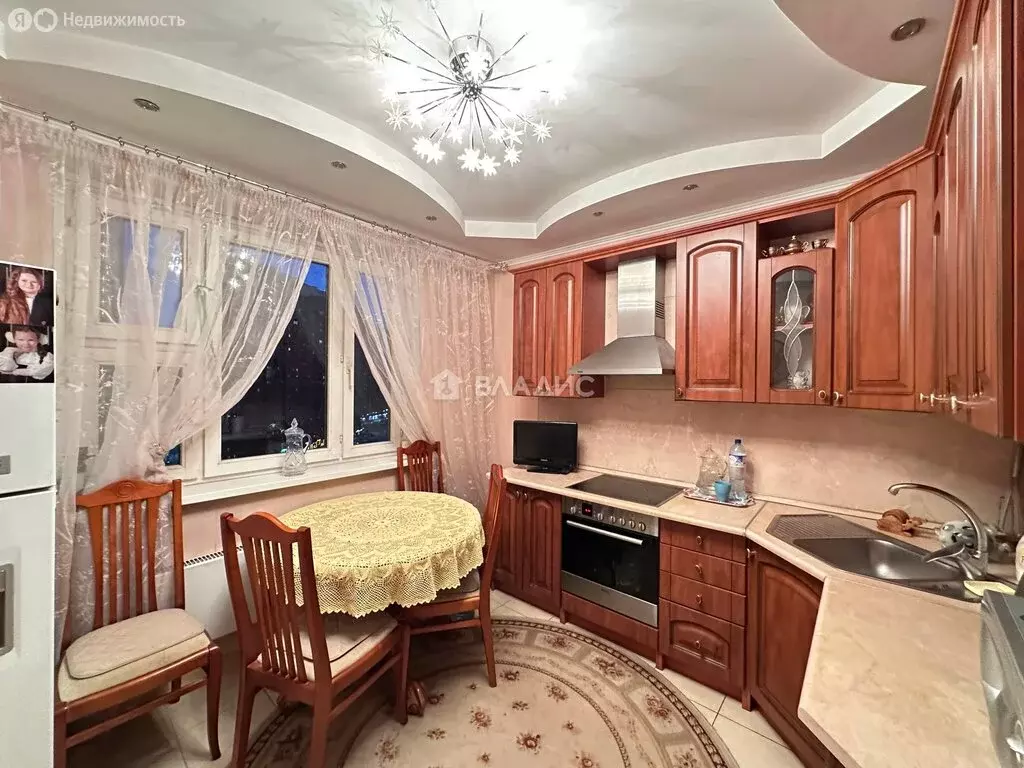 3-комнатная квартира: Одинцово, улица Чистяковой, 18 (74.7 м) - Фото 1