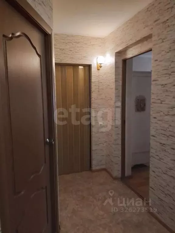 2-к кв. Крым, Евпатория проезд Советский, 1 (46.8 м) - Фото 1