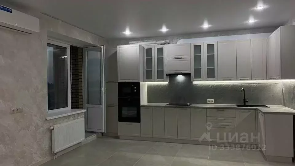 2-к кв. Чувашия, Чебоксары ул. Юрия Гагарина, 37к1 (69.0 м) - Фото 1