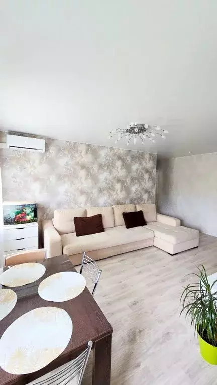 3-к кв. Алтайский край, Барнаул Деповская ул., 11 (55.0 м) - Фото 1