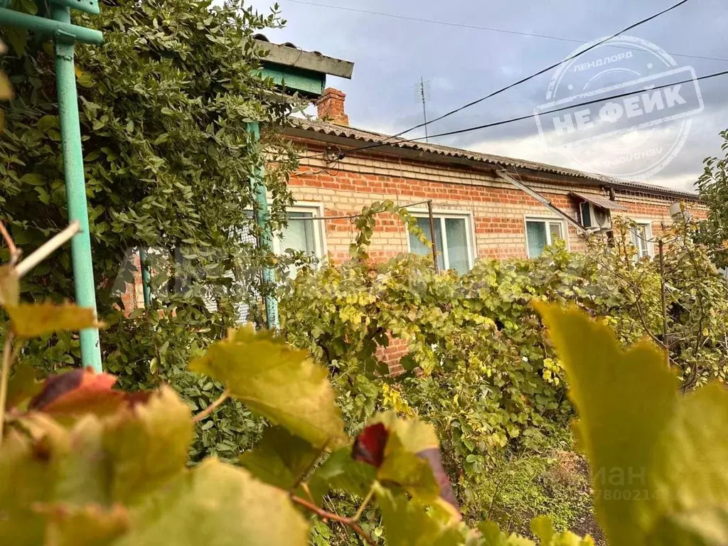 Дом в Ростовская область, Кагальницкий район, Калининское с/пос, пос. ... - Фото 1