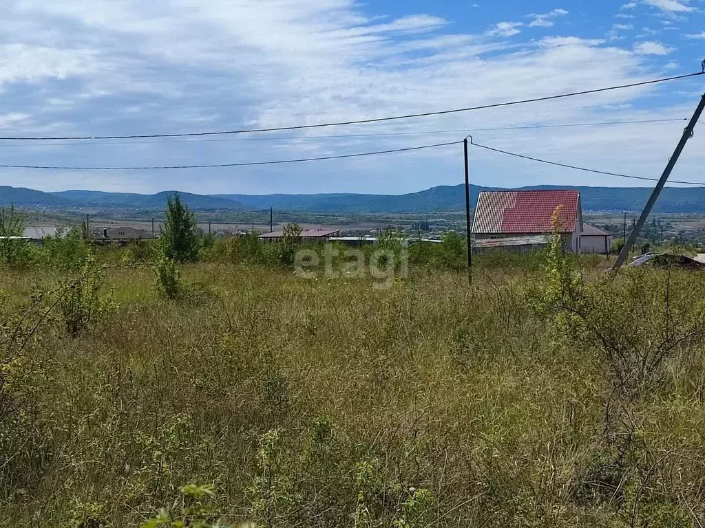 Участок в Крым, Симферопольский район, Добровское с/пос, с. Заречное ... - Фото 0