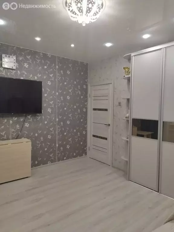 1-комнатная квартира: Северодвинск, проспект Труда, 62 (37 м) - Фото 1