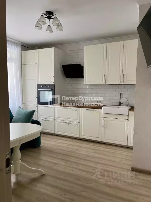 2-к кв. Ленинградская область, Мурино Всеволожский район, бул. ... - Фото 1