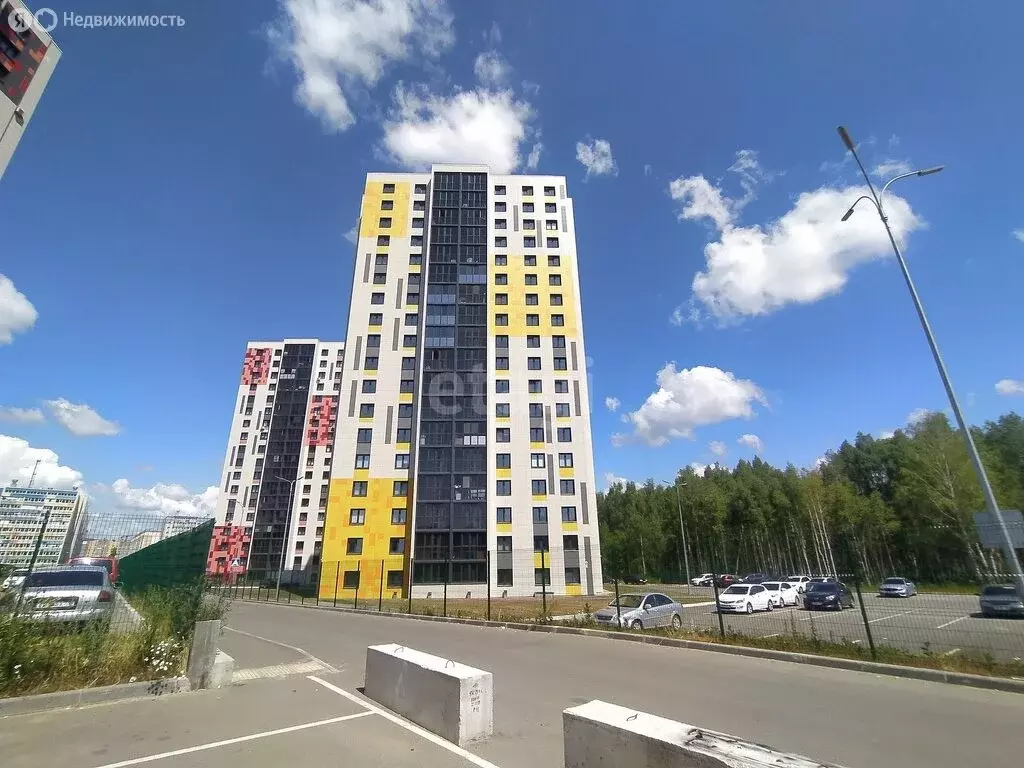 2-комнатная квартира: Зеленодольск, проспект Строителей, 10 (69 м) - Фото 0