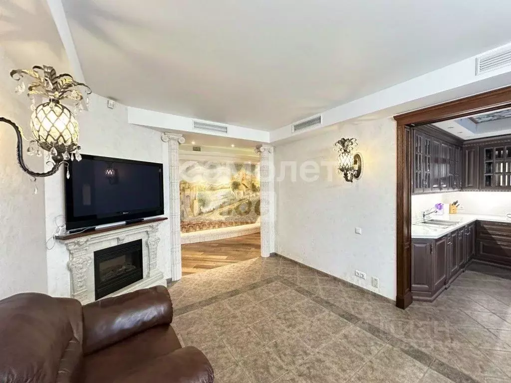 6-к кв. Москва Янтарный проезд, 9 (195.4 м) - Фото 1