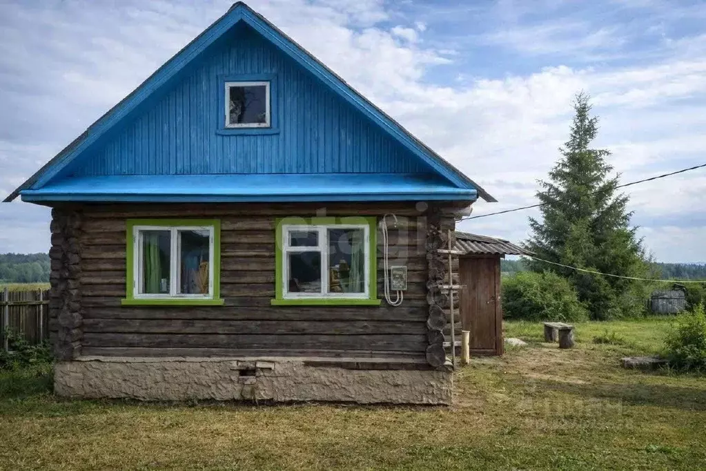 Дом в Костромская область, Шарьинский район, Шангское с/пос, д. ... - Фото 1