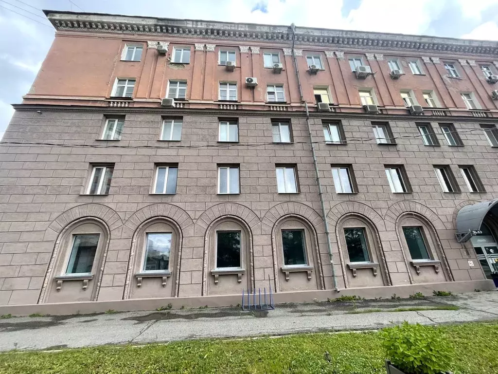 Помещение свободного назначения в Омская область, Омск Тарская ул., 14 ... - Фото 2