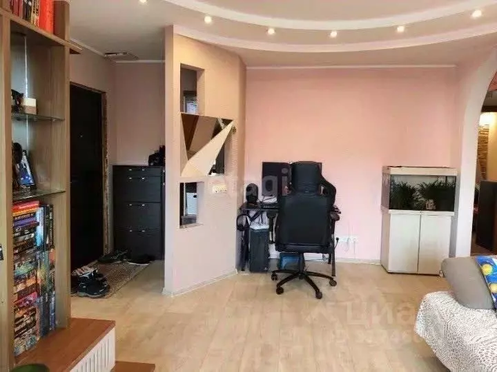 3-к кв. Приморский край, Владивосток ул. Нейбута, 85 (66.6 м) - Фото 0