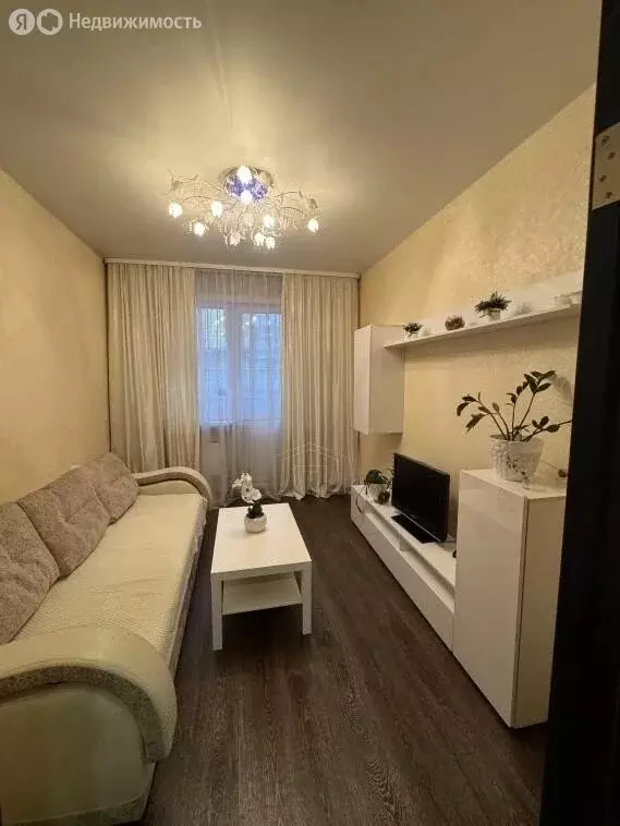 2-комнатная квартира: Иркутский муниципальный округ, рабочий посёлок ... - Фото 1