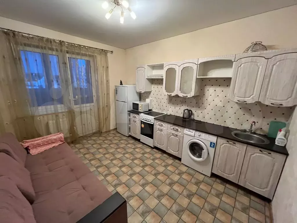 1-к. квартира, 42 м, 15/16 эт. - Фото 0