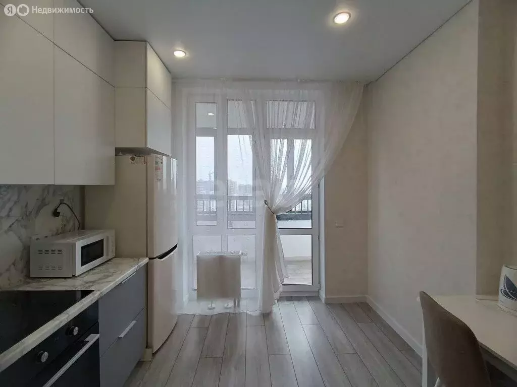 1-комнатная квартира: Казань, улица Аделя Кутуя, 100 (33.4 м) - Фото 1
