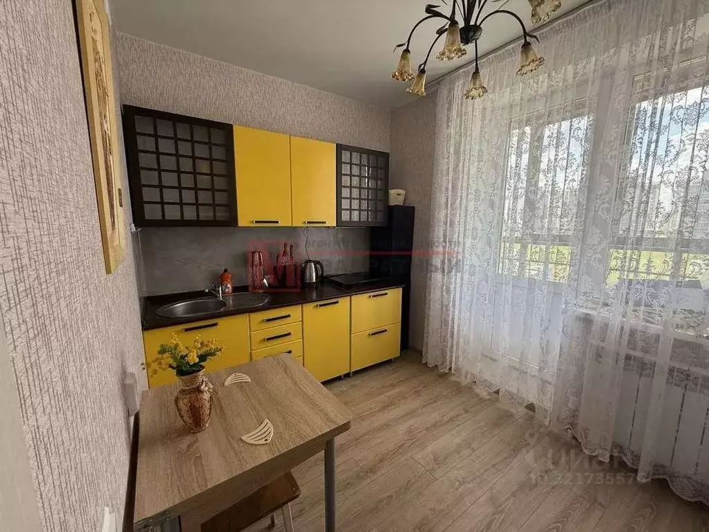 1-к кв. Белгородская область, Старый Оскол Центральный мкр, 4А (32.0 ... - Фото 0