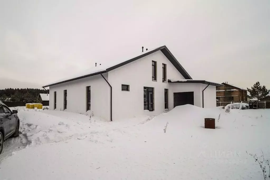 Дом в Омская область, Омский район муниципальный округ, с. Надеждино ... - Фото 1