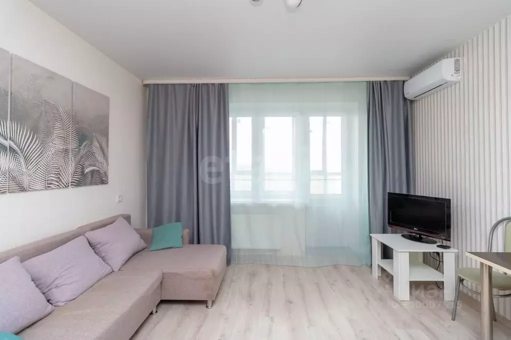 Студия Тюменская область, Тюмень ул. Мельникайте, 2к11 (23.9 м) - Фото 1