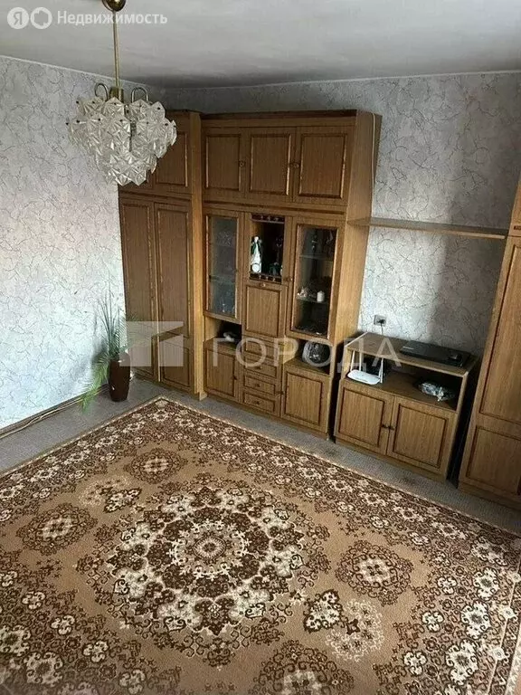 3-комнатная квартира: Барнаул, микрорайон Докучаево, улица Шукшина, ... - Фото 2