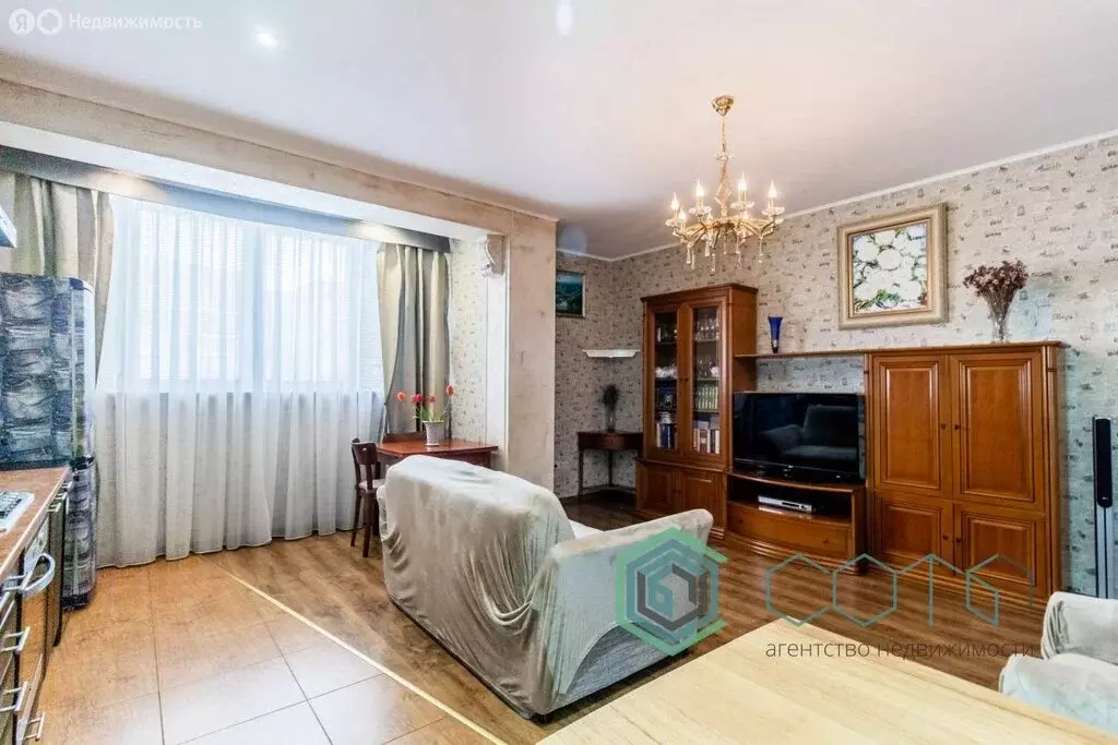 2-комнатная квартира: Калининград, Чувашская улица, 13 (70.3 м) - Фото 2