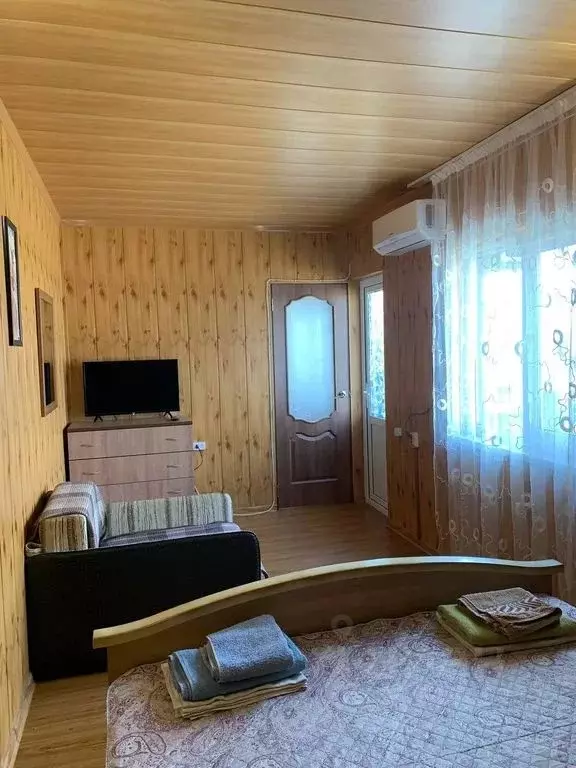 Дом в Крым, Евпатория ул. Лиманная, 65 (50 м) - Фото 1