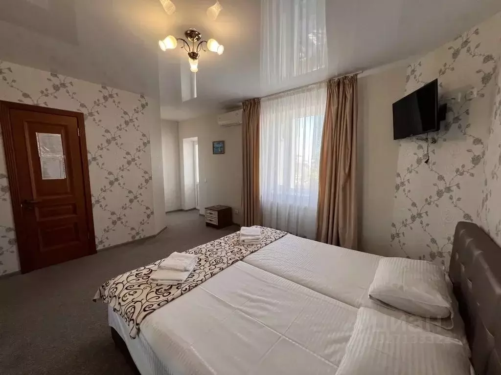 Комната Крым, Сакский район, Новофедоровка пгт ул. Центральная, 6 - Фото 2