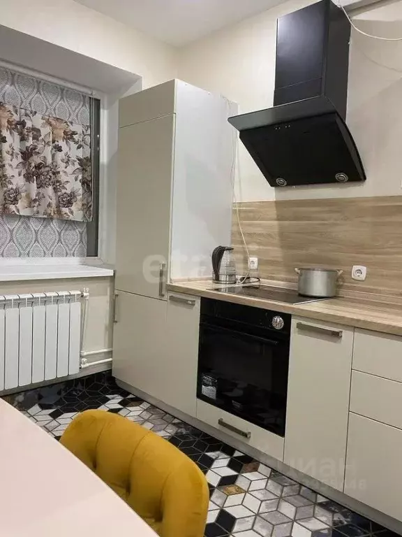 2-к кв. Свердловская область, Екатеринбург ул. Парниковая, 2 (71.9 м) - Фото 2