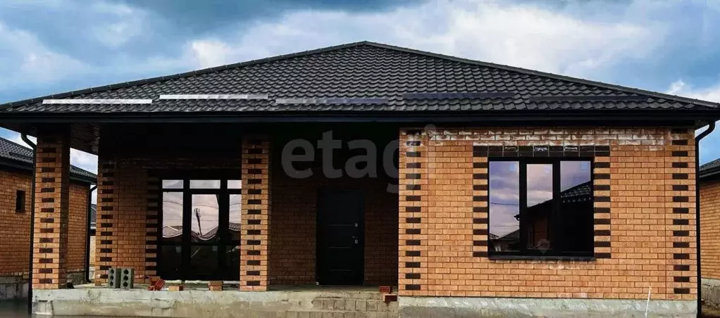 Дом в Ставропольский край, Михайловск Шпаковский район, ул. Андрея ... - Фото 1