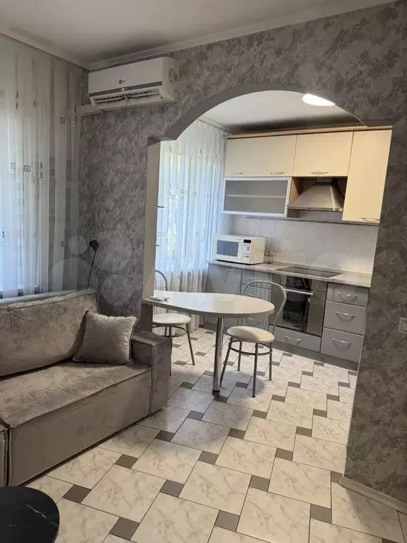 2-к. квартира, 60 м, 2/5 эт. - Фото 0