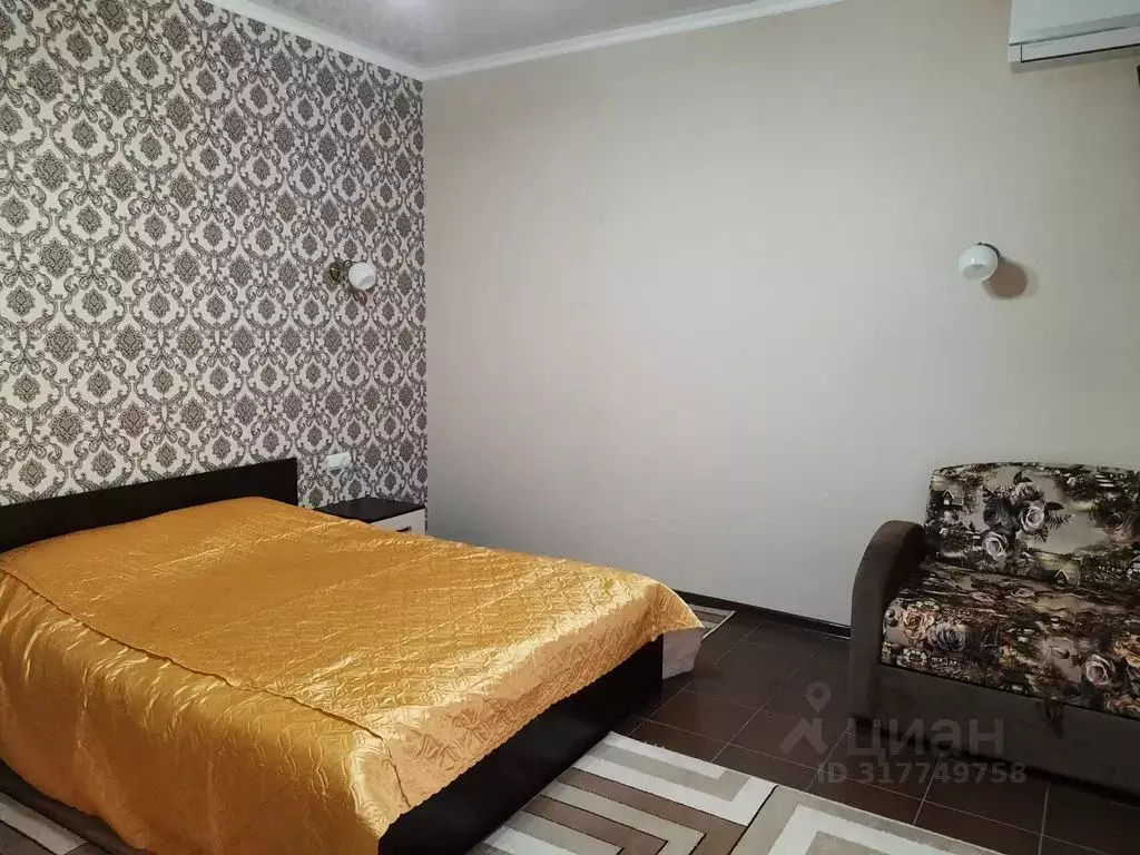 Дом в Крым, Сакский район, с. Штормовое ул. Морская, 12А (28 м) - Фото 0