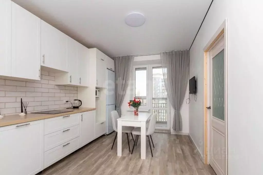 1-к кв. Тюменская область, Тюмень ул. Мельникайте, 2к18 (40.0 м) - Фото 2