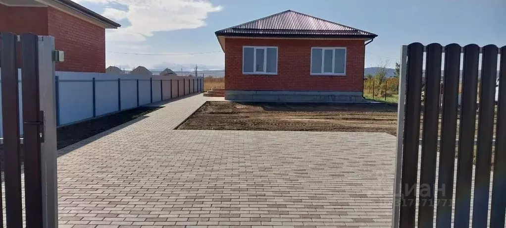 Дом в Краснодарский край, Северский район, Ильское городское ... - Фото 0