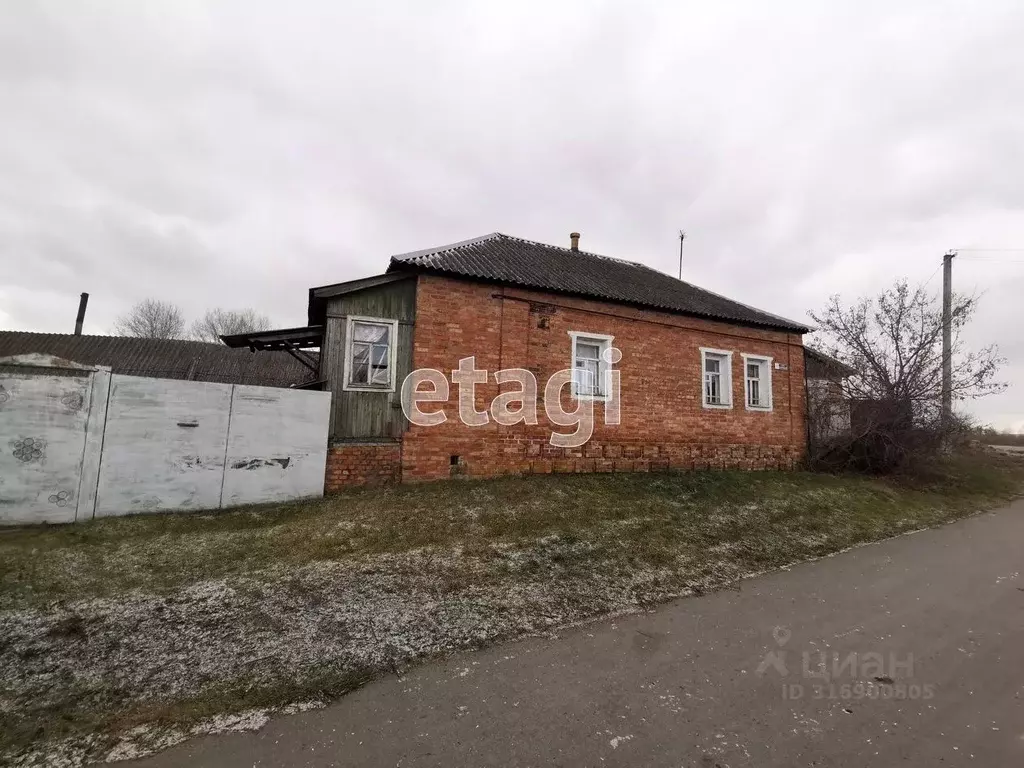 Дом в Белгородская область, Валуйский муниципальный округ, Уразово рп  ... - Фото 0
