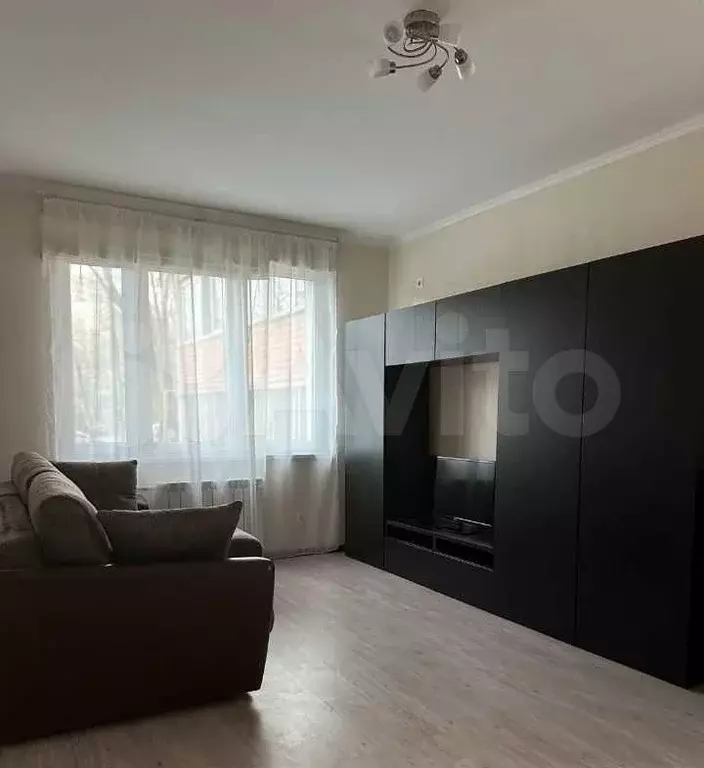 1-к. квартира, 35 м, 2/9 эт. - Фото 1