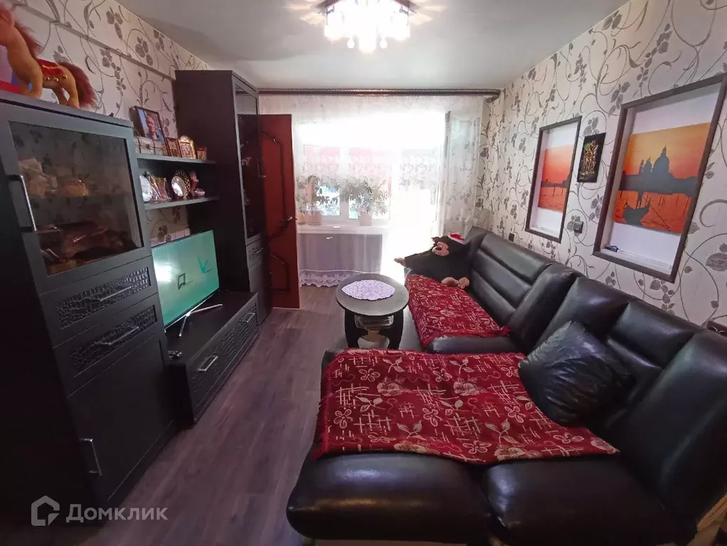 Продаётся 4-к квартира, 57.9 м - Фото 0