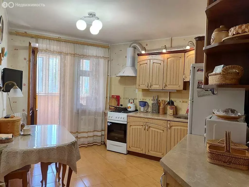 2-комнатная квартира: Новокуйбышевск, улица Ворошилова, 30 (60.2 м) - Фото 0