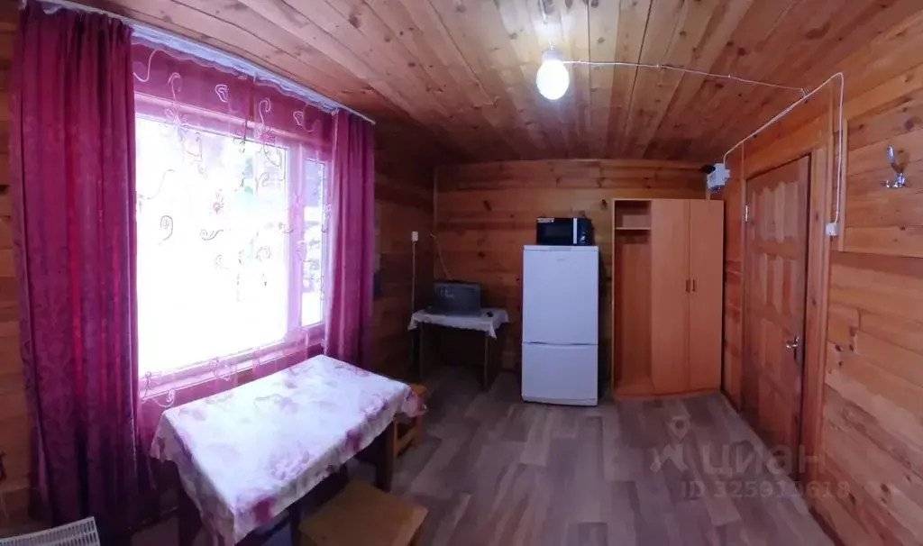 Дом в Псковская область, Гдовский район, Спицинская волость, д. ... - Фото 1