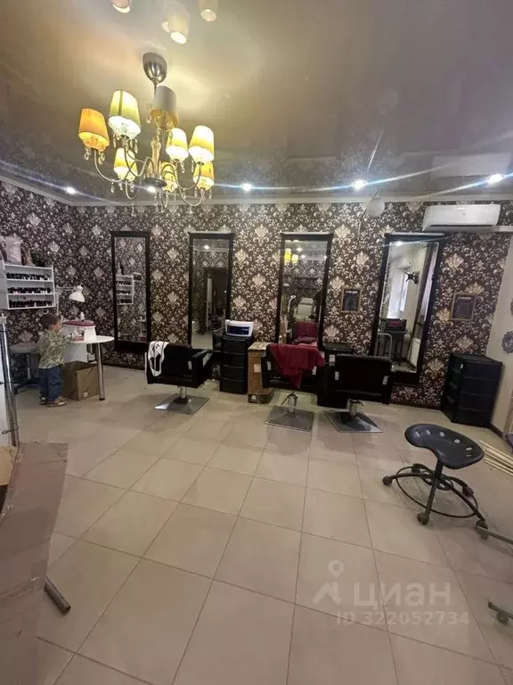 Торговая площадь в Адыгея, Тахтамукайский район, Старобжегокайское ... - Фото 1