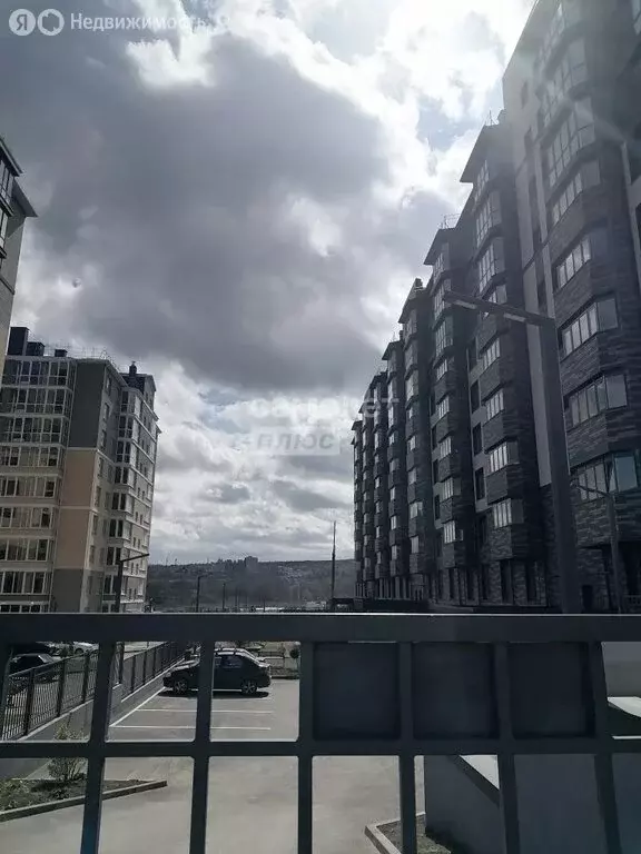 3-комнатная квартира: Ессентуки, улица Шмидта, 80/2с (95.3 м) - Фото 1