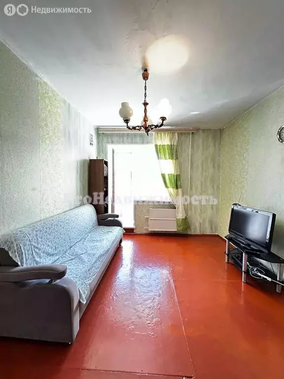 3-комнатная квартира: Кызыл, улица Калинина, 2А (49.3 м) - Фото 0