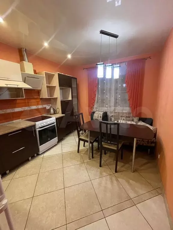 1-к. квартира, 51 м, 7/16 эт. - Фото 1