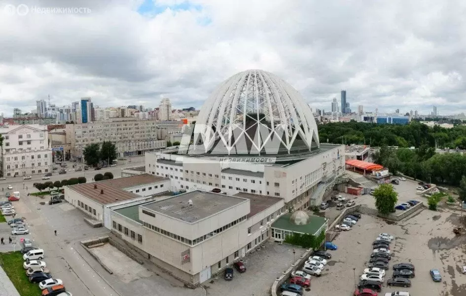 2-комнатная квартира: Екатеринбург, улица Степана Разина, 2 (75.5 м) - Фото 2