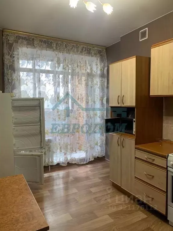 1-к кв. Новосибирская область, Новосибирск пл. Райсовета, 8 (38.0 м) - Фото 0