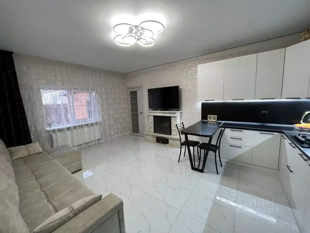 Дом в Краснодарский край, Лабинск Химик садовое товарищество, ул. ... - Фото 1