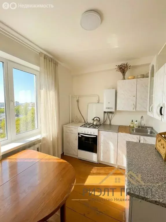 3-комнатная квартира: Казань, Каштановая улица, 21 (64 м) - Фото 1