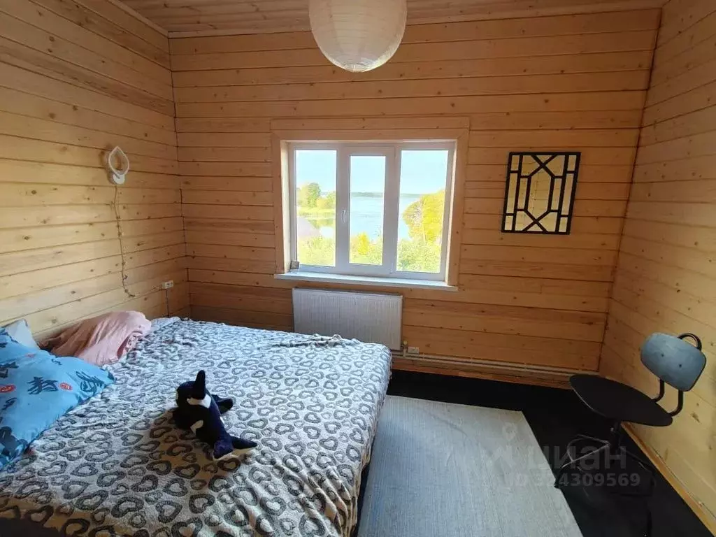 Комната Новгородская область, Валдай Народная ул., 47 - Фото 1