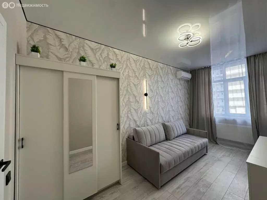 1-комнатная квартира: Ростов-на-Дону, Привокзальная улица, 3 (38 м) - Фото 0
